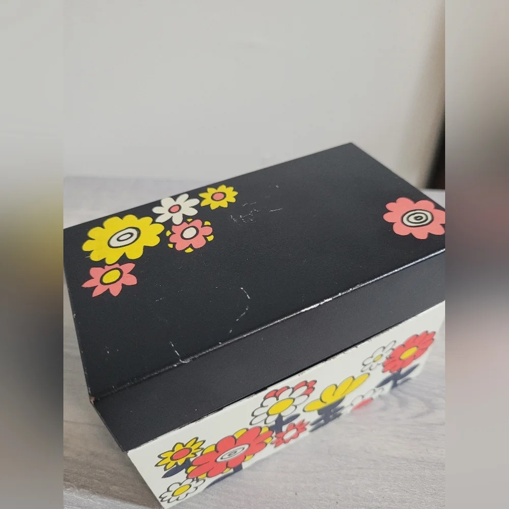 Vintage 70s Original Ohio Art Groovy Floral Print Recipe Card File Box